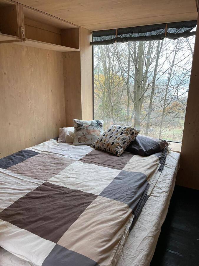 Posed Na Strani Hotel Kninicky Екстериор снимка